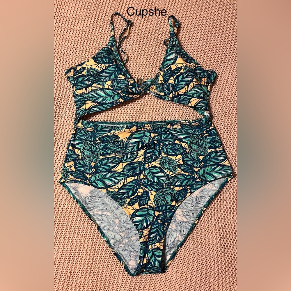 One piece cutout swimsuit